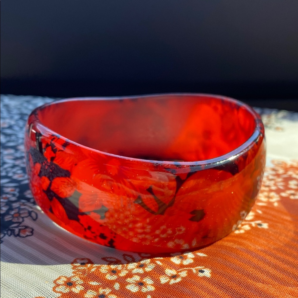 Vintage Vibrant Red Asymmetrical Floral Bangle